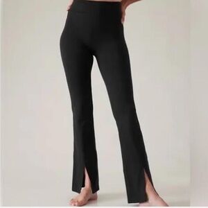 Small Athleta black flare leggings